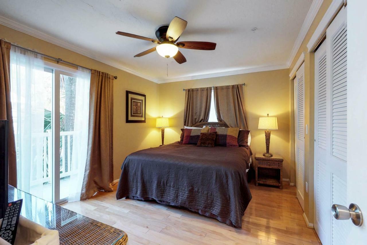 Safari Suite Bradenton Beach Exterior photo